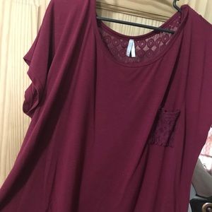 Maroon shirt sleeve top